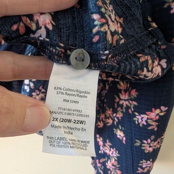 Time and Tru Women's Floral Print Tie Waist Blouse Ditsy Trails Dark Navy 2X - Picture 7 of 7